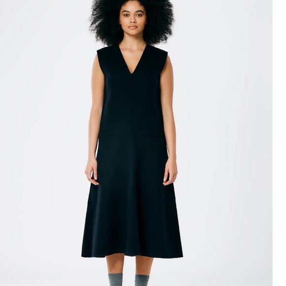 NWT Tibi Luxe Double Faced Wool Angora V-Neck Dress  |  Size 8  |  Navy - Picture 4 of 4